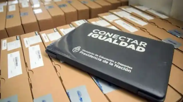 Desde hoy entregarán 903 netbooks a alumnos de quince escuelas secundarias