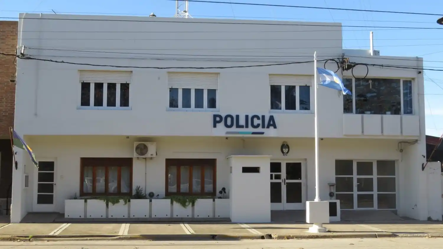 Desde. La dependencia oficial de San Cayetano se brindó el alerta por el  evadido