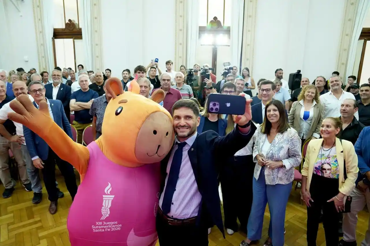 Pullaro lanzó la Copa Santa Fe y reafirmó el objetivo de convertir a la provincia “en la capital nacional del deporte”