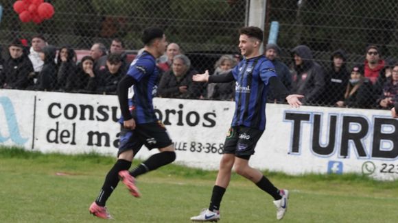Villa del Parque venció a Mataderos, en el clásico de la fecha doce