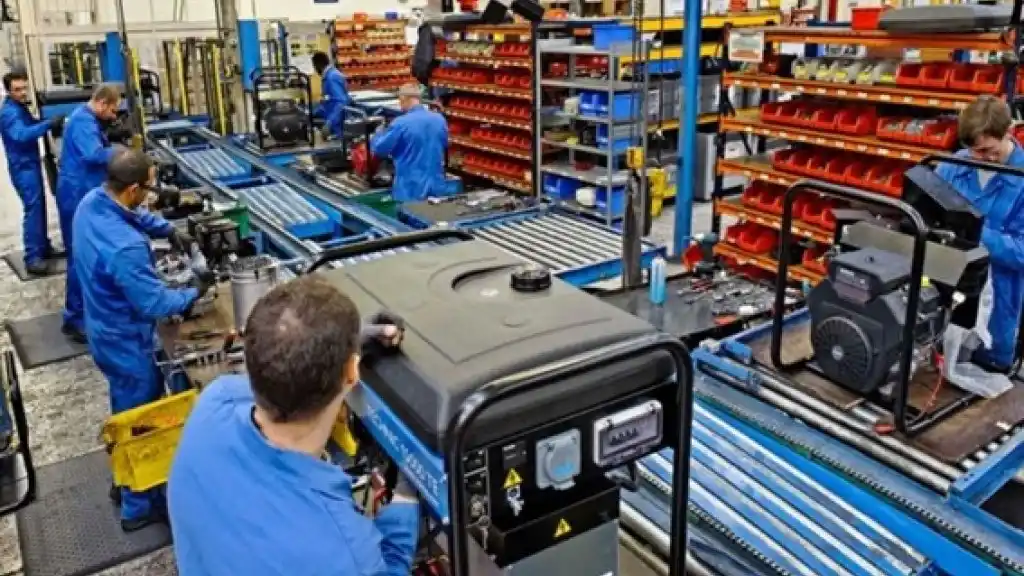 actividad industrial cayó 7,9%