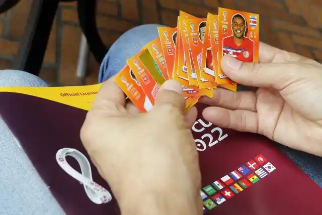 Salta: un colegio prohibió a los alumnos llevar el álbum del Mundial a clases y despertó la polémica