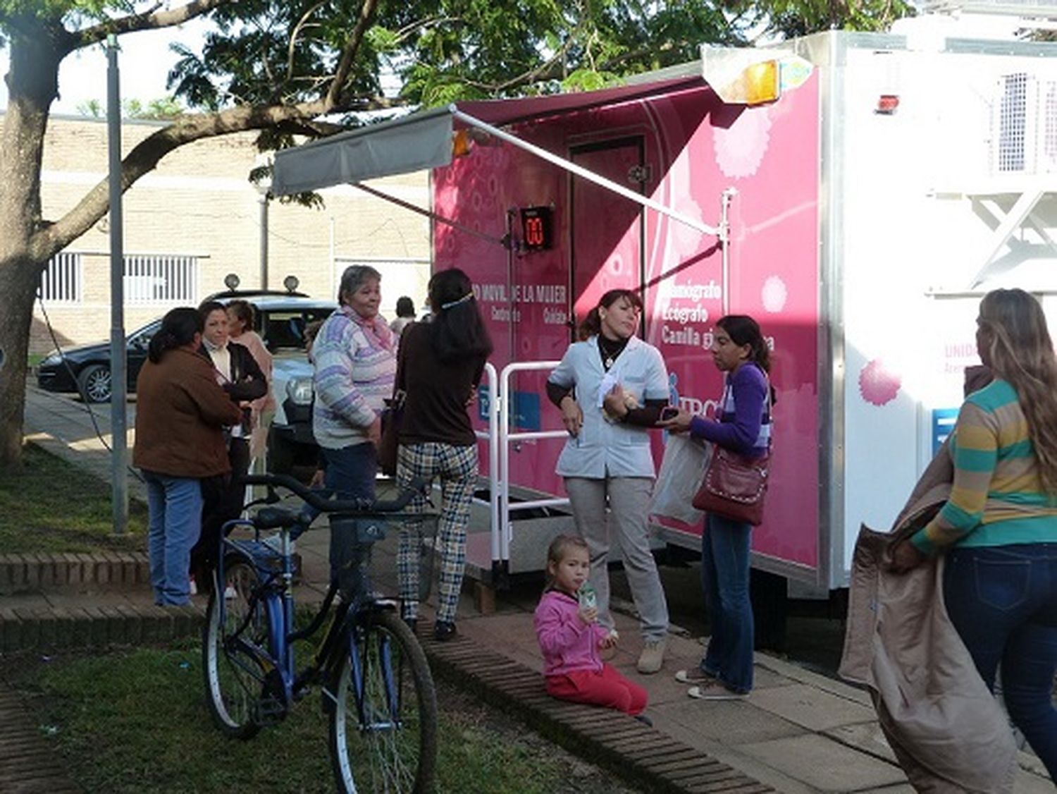 Acciones para garantizar el acceso de las mujeres a los servicios de salud 