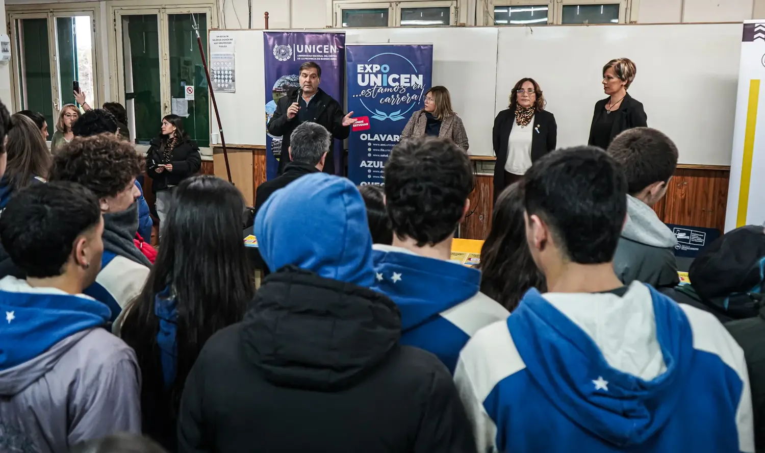 Estudiantes recorrieron los stands y participaron de las actividades de la Expo Unicen