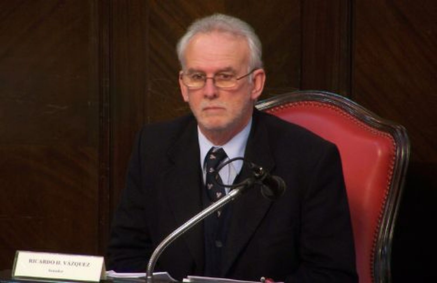 Presupuesto 2014: Vázquez aseguró que D’Onofrio "es un barrilete" y "no tiene moral"