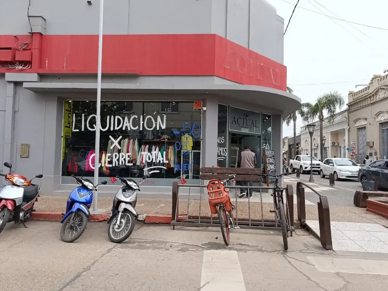 Se espiralizó la crisis en el comercio local: caen las ventas y cierran negocios céntricos