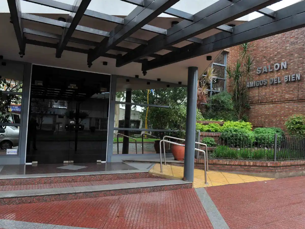 Amigos del Bien realiza un almuerzo familiar  