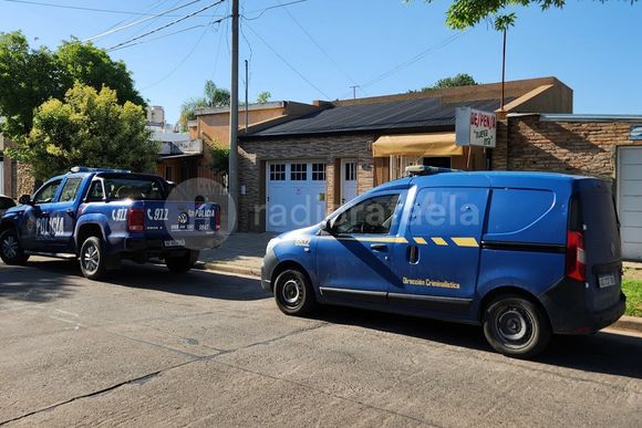 Ingresaron a su casa mientras ellos dormían y se metieron kiosco lindante: les robaron productos y la recaudación