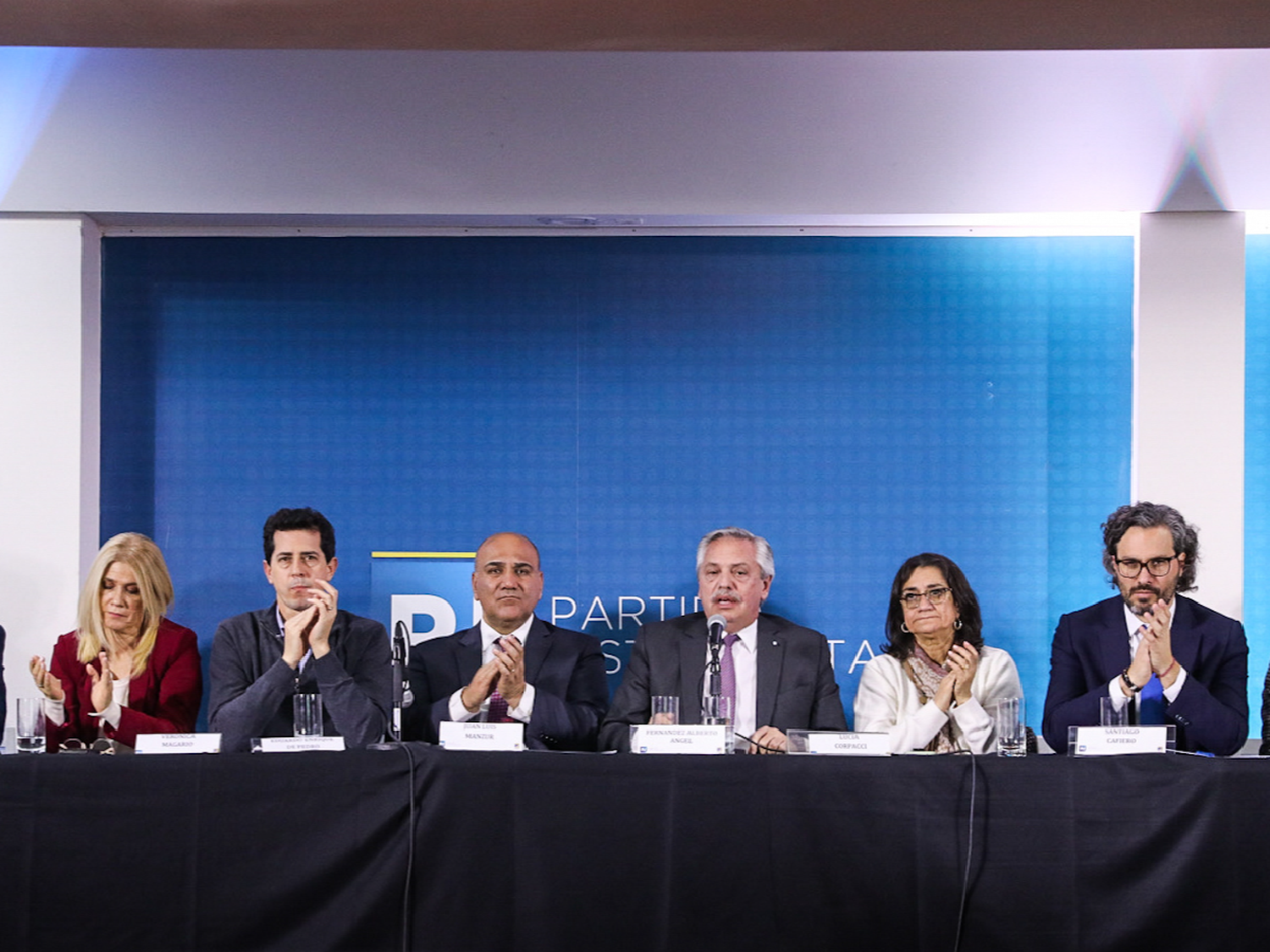 Fernández en el PJ: "Si me van a echar por defender el estado de derecho, estaré orgulloso"