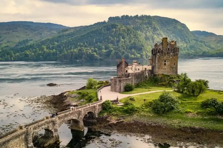 Un país pagará ¡hasta 90 mil dólares! a las personas que quieran mudarse a una de sus 30 islas