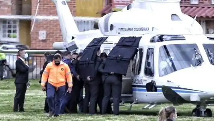VARIOS HELICÓPTEROS Y 100 FUNCIONARIOS: así es el nuevo esquema de seguridad para proteger al presidente de Colombia