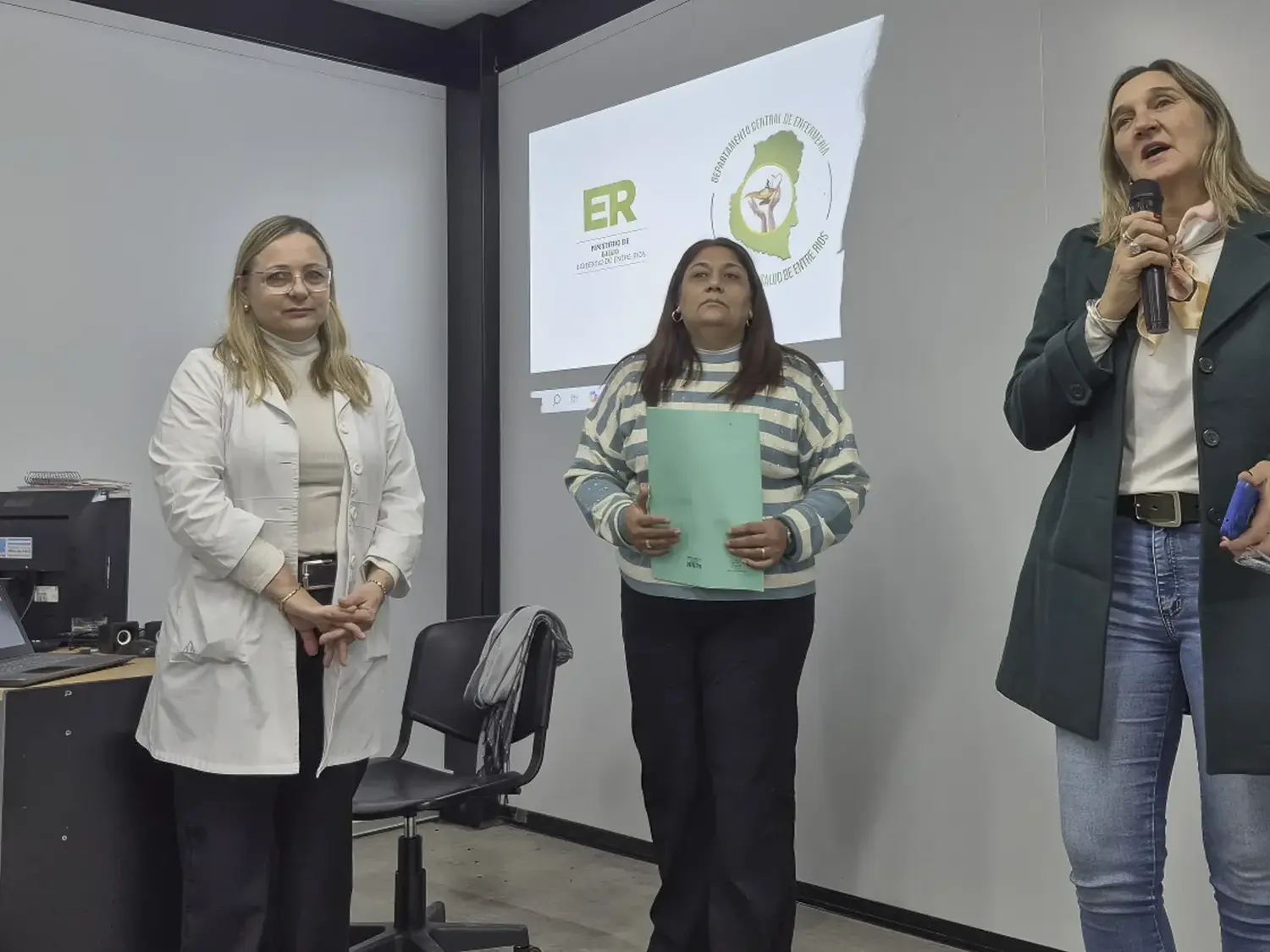 Viale fue sede de una jornada de capacitación sobre salud mental y consumos problemáticos