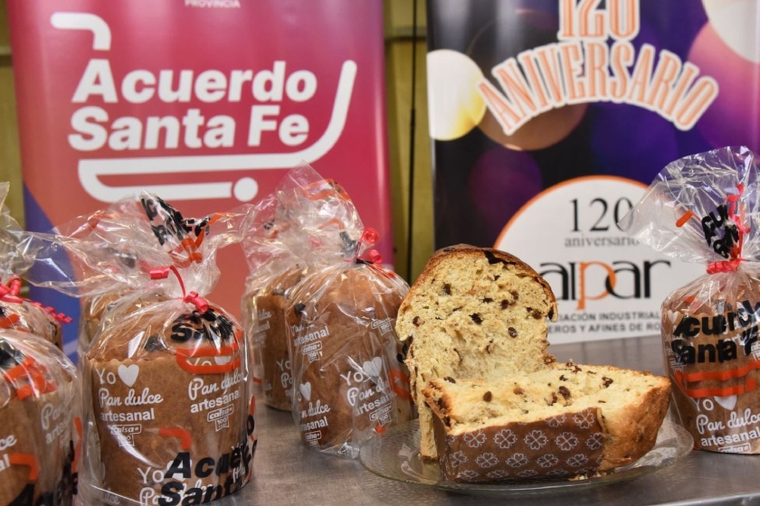 Acuerdo Santa Fe: presentaron un pan dulce a precio promocional por las fiestas