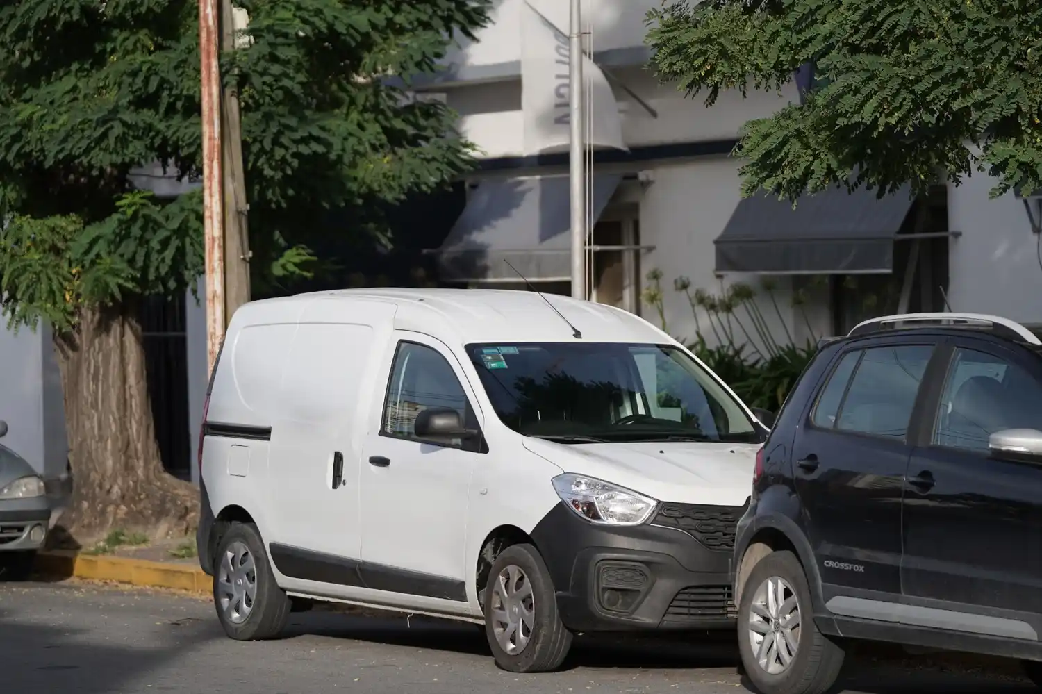 La camioneta recuperada, ya en Necochea