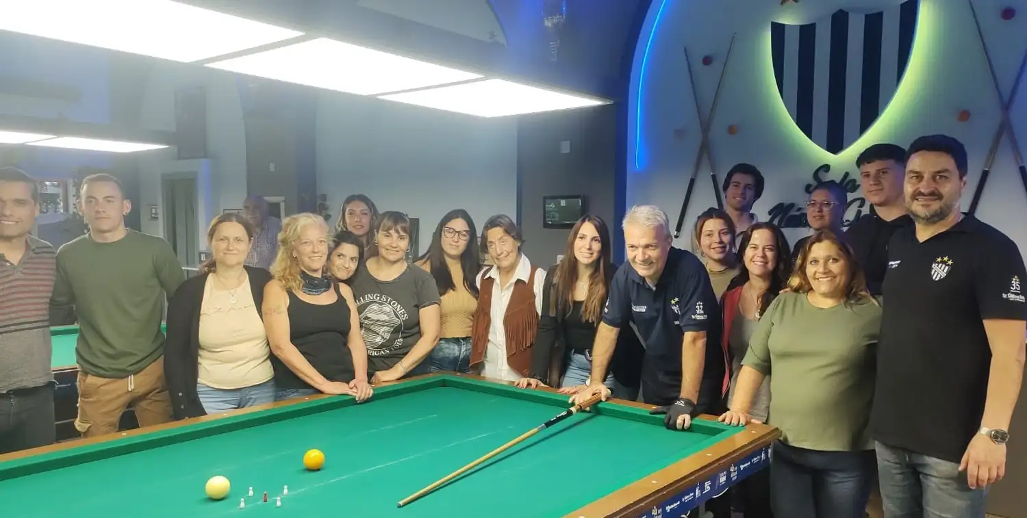 Gustavo Zito, junto a parte de los espectadores