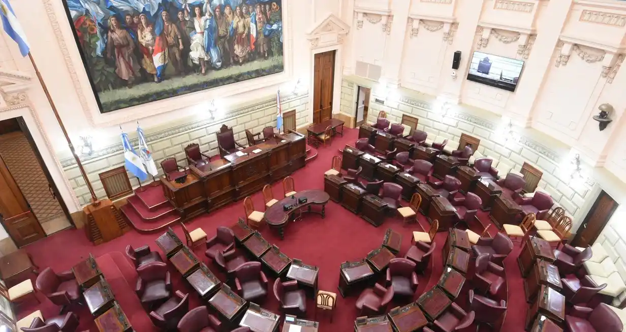 El nuevo escrito pide al Tribunal que no le entregue el diploma ni se le permita asumir a Giustiniani hasta tanto se resuelva en forma definitiva el planteo judicial. Crédito: Luis Cetraro
