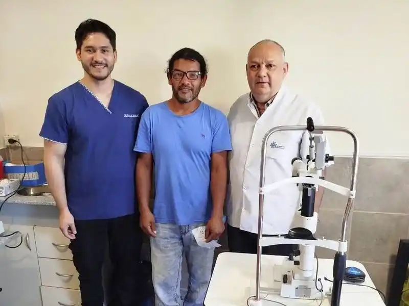 El Hospital Distrital N.º 8 entregó
anteojos especiales gratis a tres pacientes