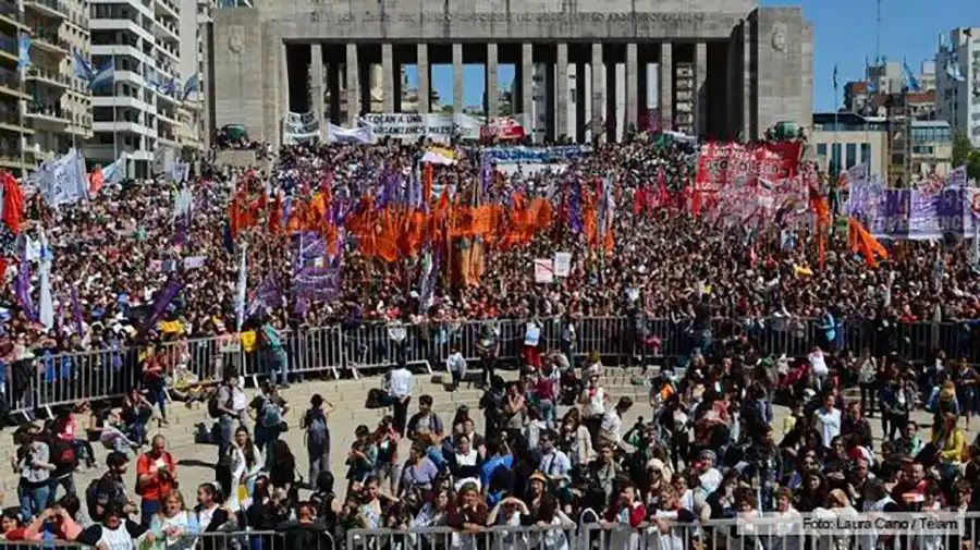Se inauguró el XXXI Encuentro Nacional de Mujeres