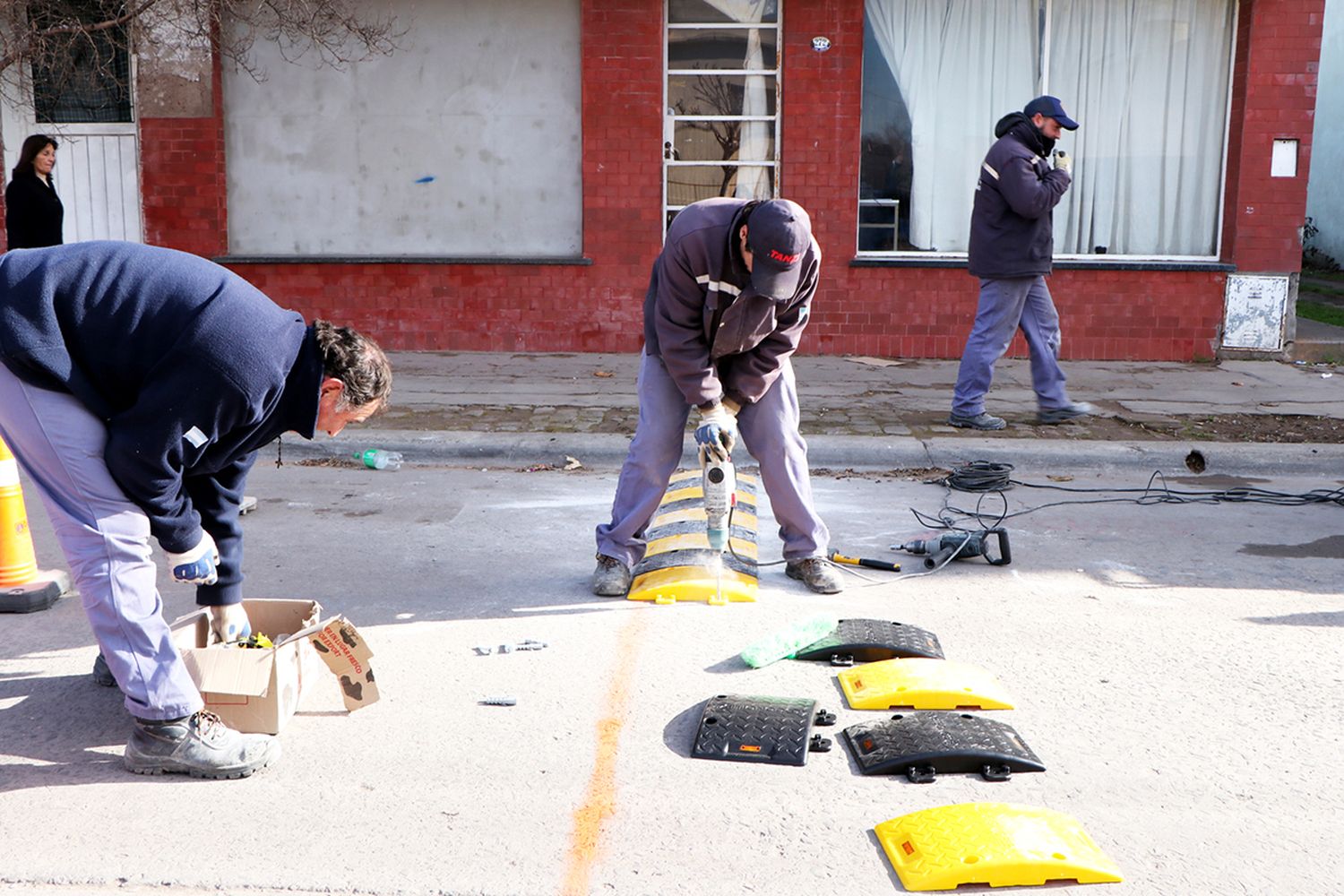 Colocaron reductores de tránsito frente a escuelas