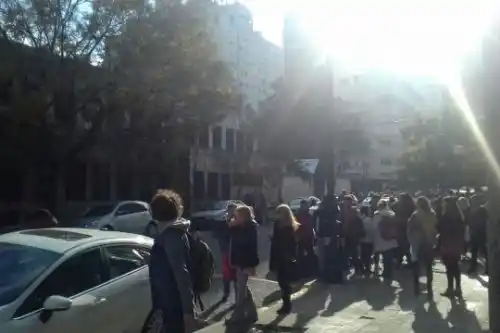 Varias amenazas y una «bomba de cloro» volvieron a inquietar a La Plata y la región