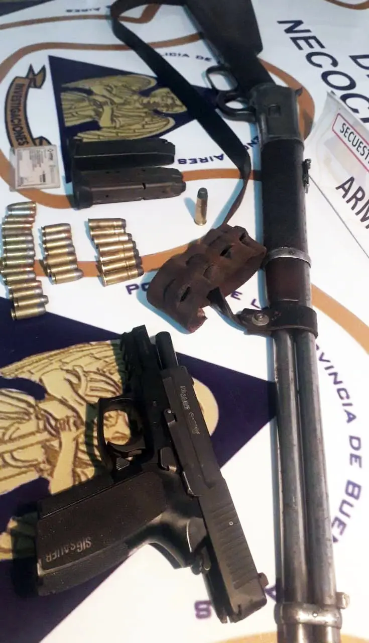 Secuestran armas y  varias municiones a  un hombre en Quequén