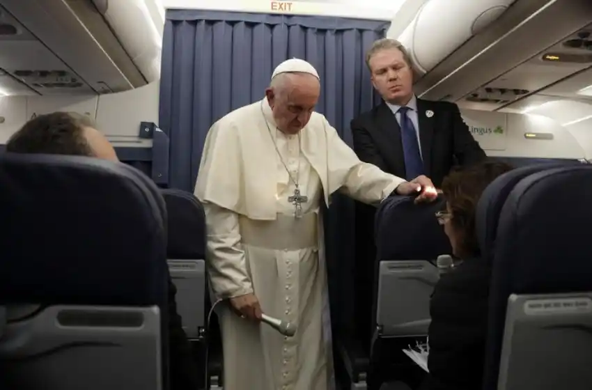 El papa recomendó tratar la homosexualidad en niños con un psiquiatra