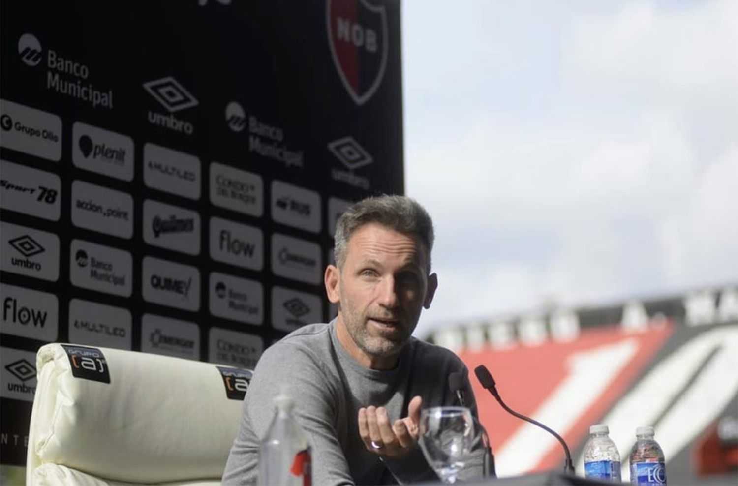 Bernardi: «Lo mío no es electoral, lo único que me importa es el fútbol de Newells»