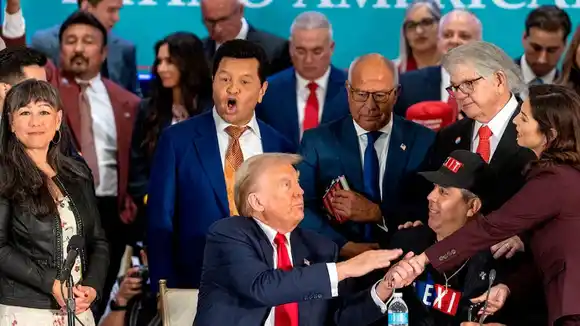 CRECE el RECHAZO de los latinos hacia TRUMP: esto dicen las encuestas