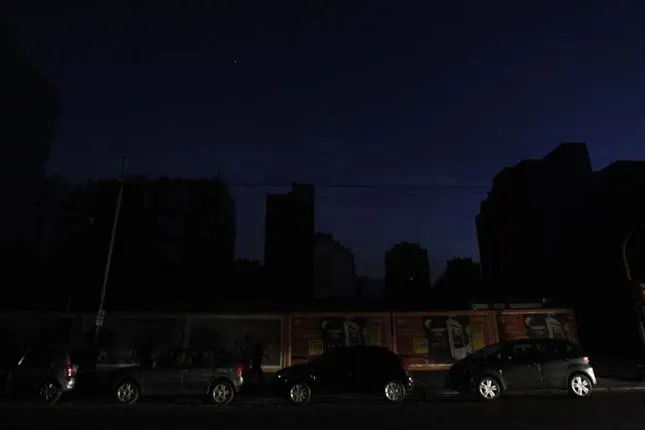 Cortes de luz: Anuncian sanciones para Edenor y Edesur