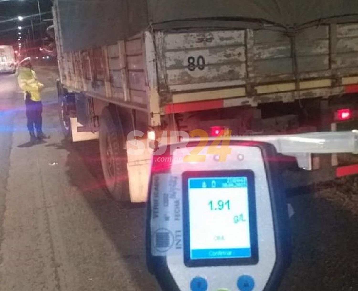 Firmat: detienen a un camionero que circulaba alcoholizado por la ruta 33