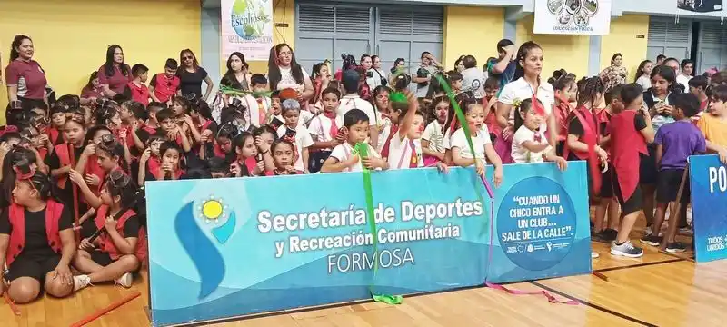 Más de dos mil estudiantes de escuelas 
primarias participaron de la Gala Gimnástica