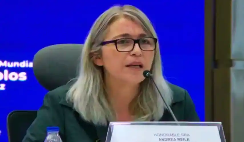 Andrea Reile, defensora del asentamiento de Villa Mascardi.