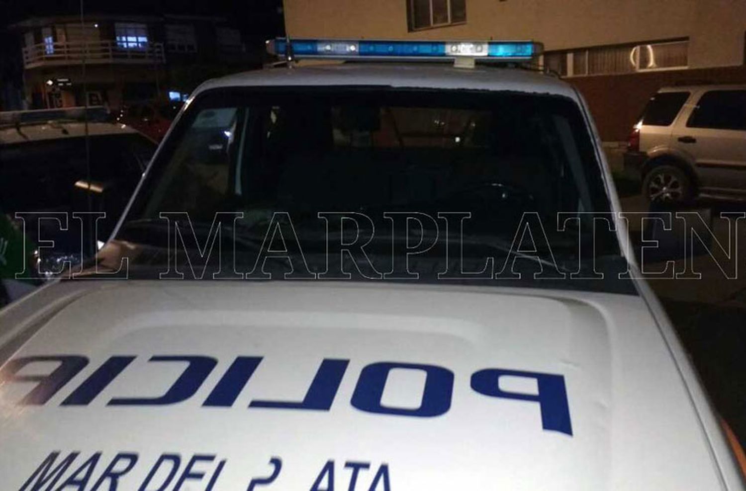 Hallaron a un cadáver atado de pies y manos en su casa