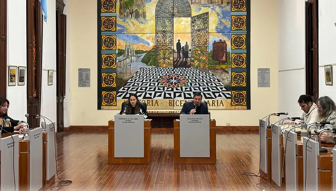 Victoria: Oposición y Ejecutivo cruzan posturas sobre ajustar haberes políticos — ¿Congelamiento o reducción?