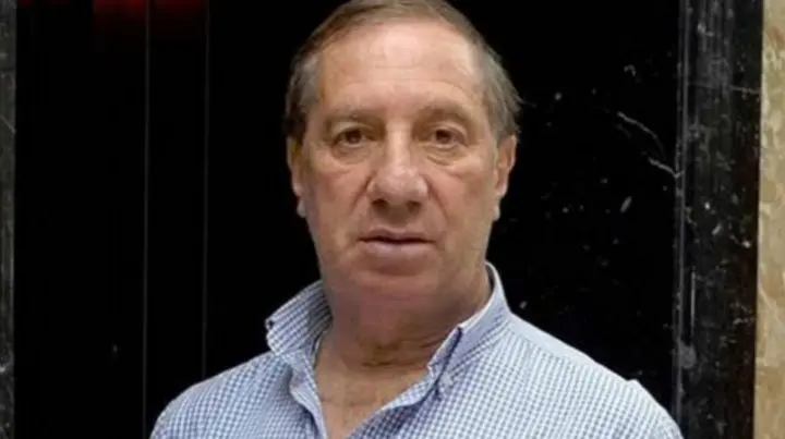 Bilardo recibió el alta y ya se encuentra en su casa