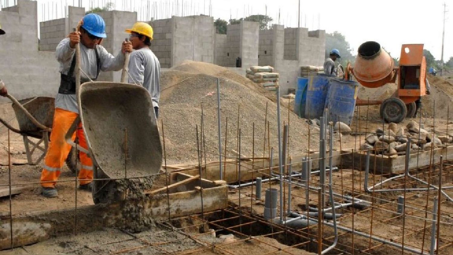 La construcción disminuyó en los últimos doce meses