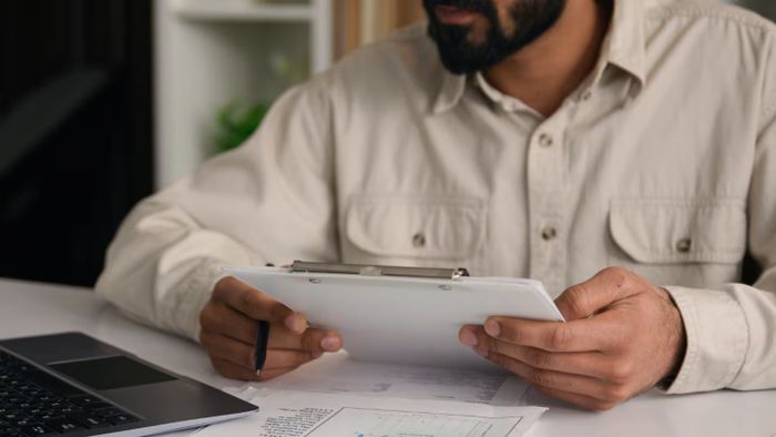 Cuánto cobra un empleado bancario en septiembre de 2025 (Foto: Adobe Stock).