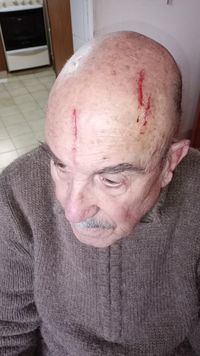 Bronca tras un violento asalto en Villa Cacique