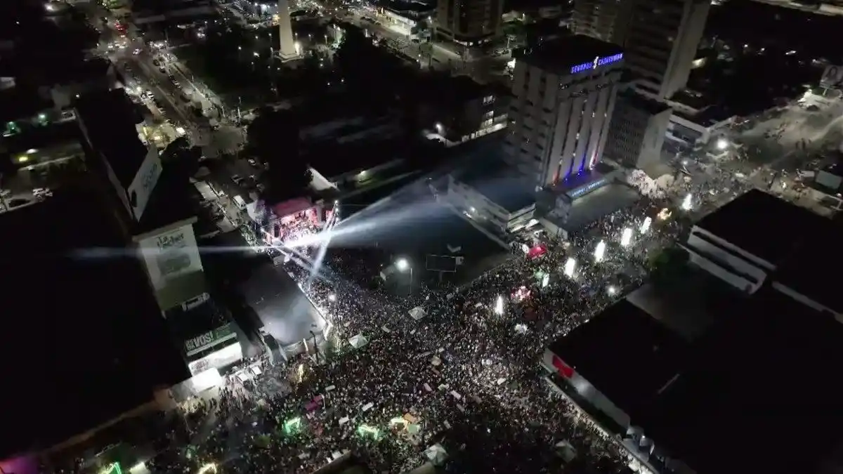 Al ritmo de la música celebraron los marabinos el Día de La Chinita (+ Videos)