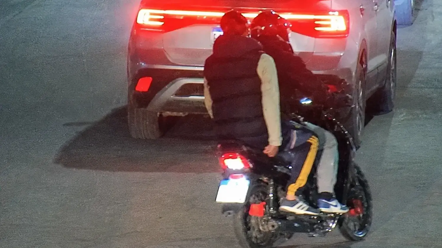 El sospechoso fue detectado por las cámaras de seguridad del COM.