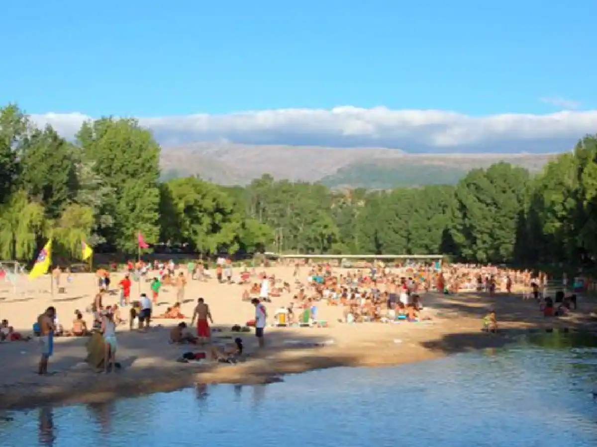 Alerta en hoteleros de Córdoba por el anuncio en "Mardel"