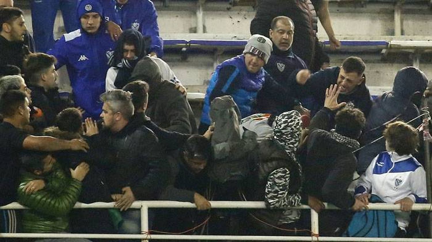 Violencia contra los hinchas de Talleres