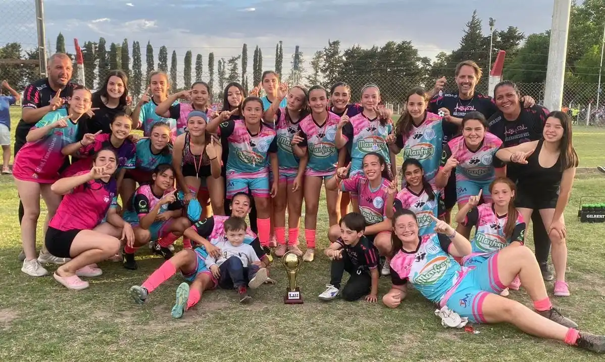 El festejo del plantel campeón