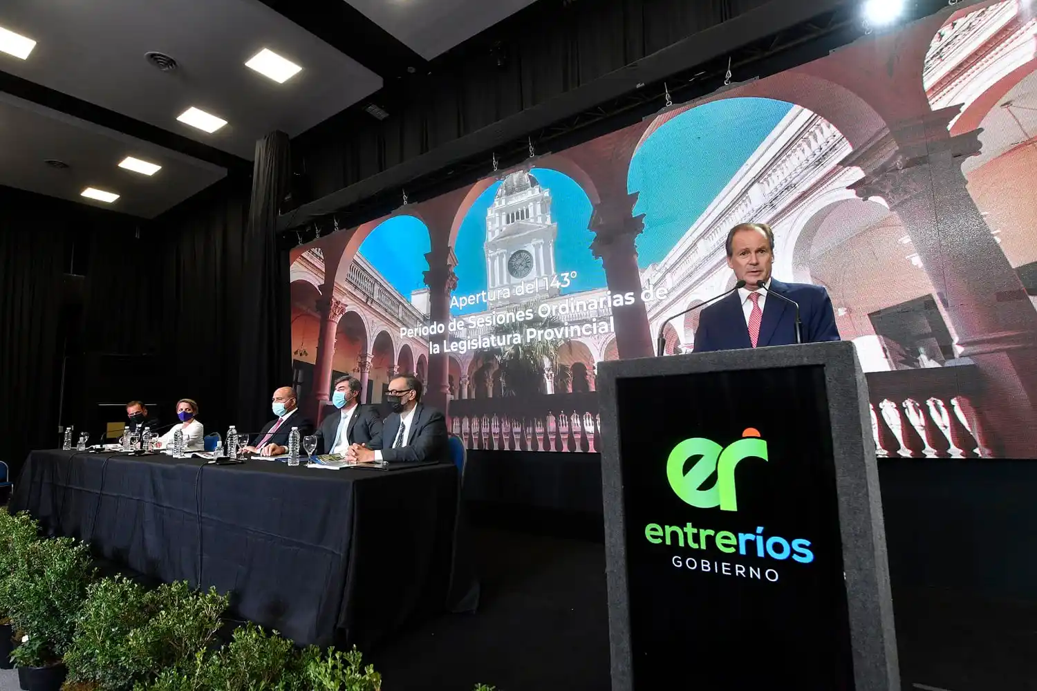 Bordet hablo sobre las cuentas públicas y confirmó que no habrá nuevos impuestos