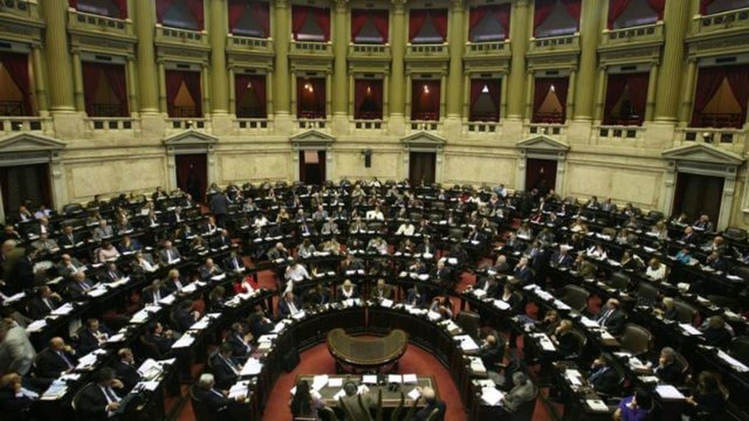 El PRO busca prohibir que designen a parientes en cargos públicos