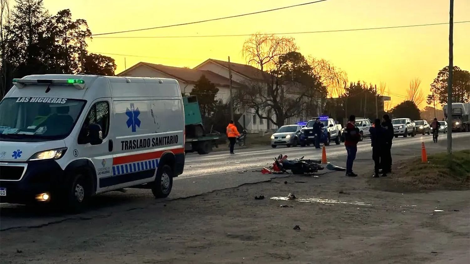 Consecuencia del fatal accidente, el tránsito estuvo cortado en el sector.