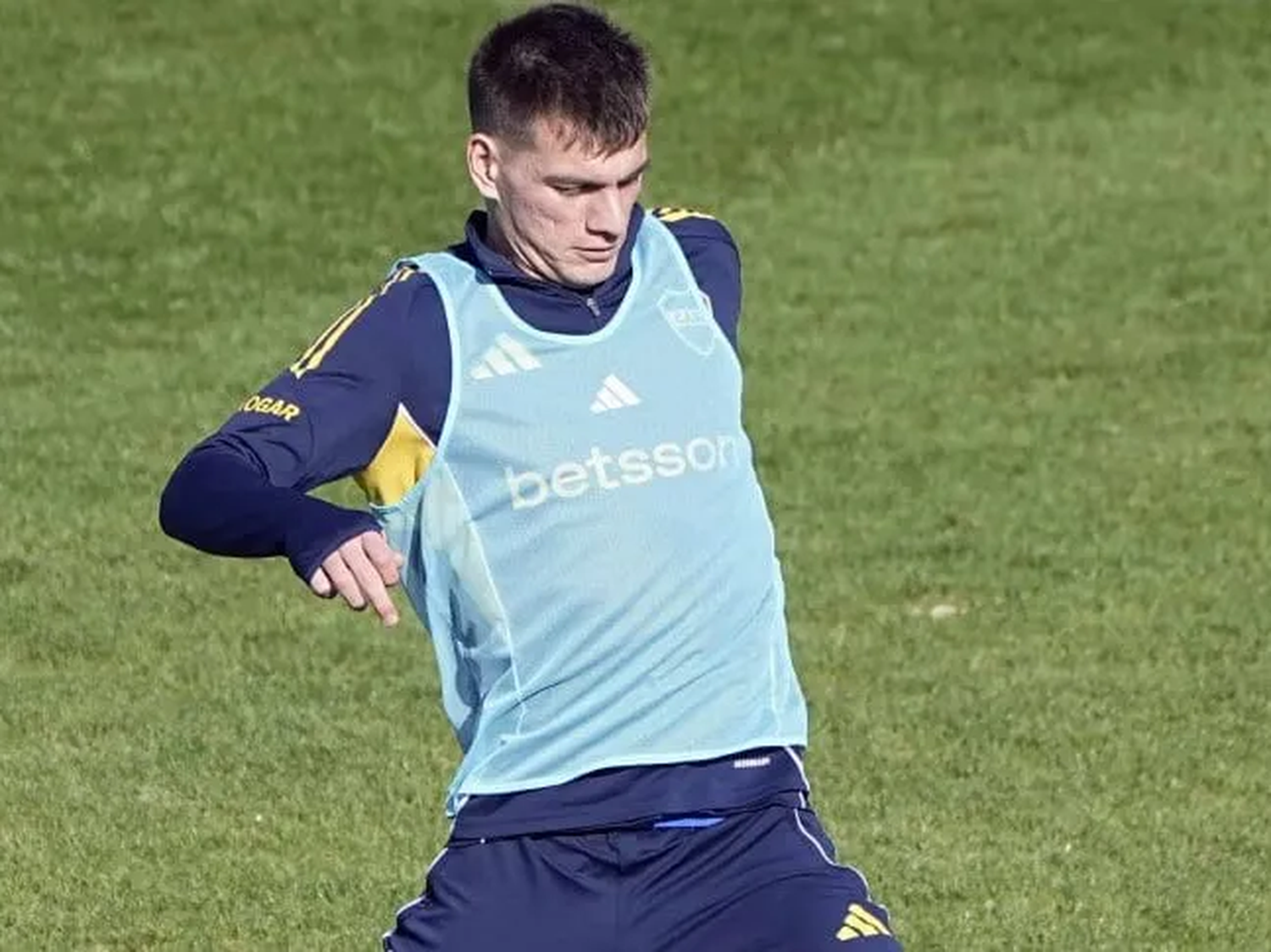 Olympiacos ofertó por Kevin Zenón, pero Boca rechazó la propuesta por considerarla insuficiente