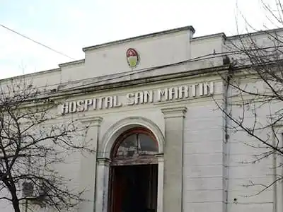 Hospital San Martín de Paraná, donde estuvo internada y falleció la mujer de 94 tras el ataque del perro