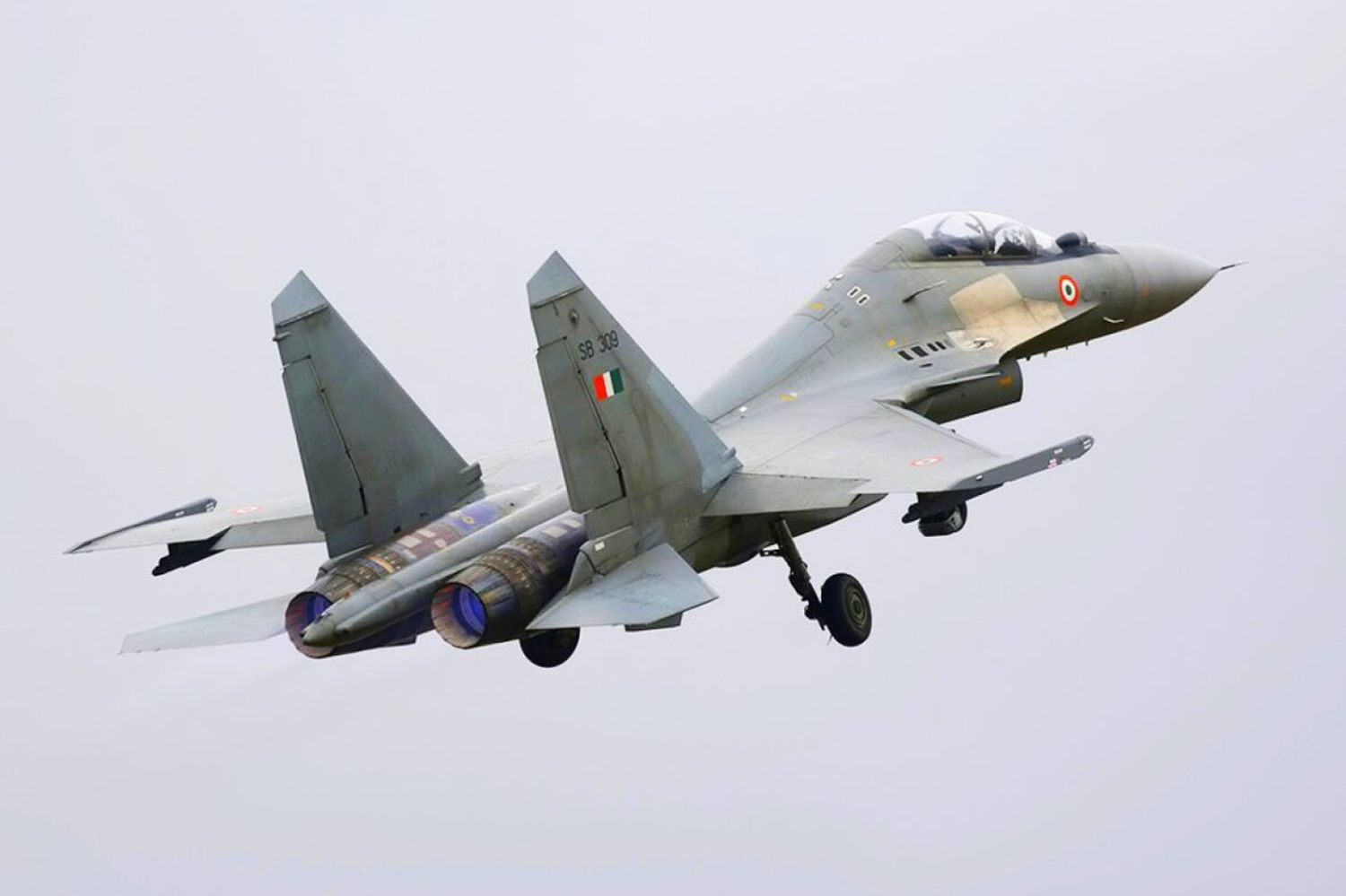 India adquiere 12 nuevos cazas Sukhoi Su-30MKI