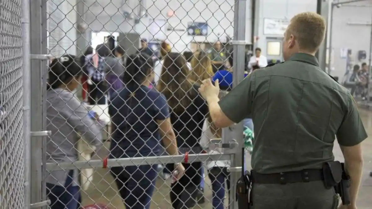 El alcalde de Nueva York quiere alojar a inmigrantes ilegales en un crucero de lujo